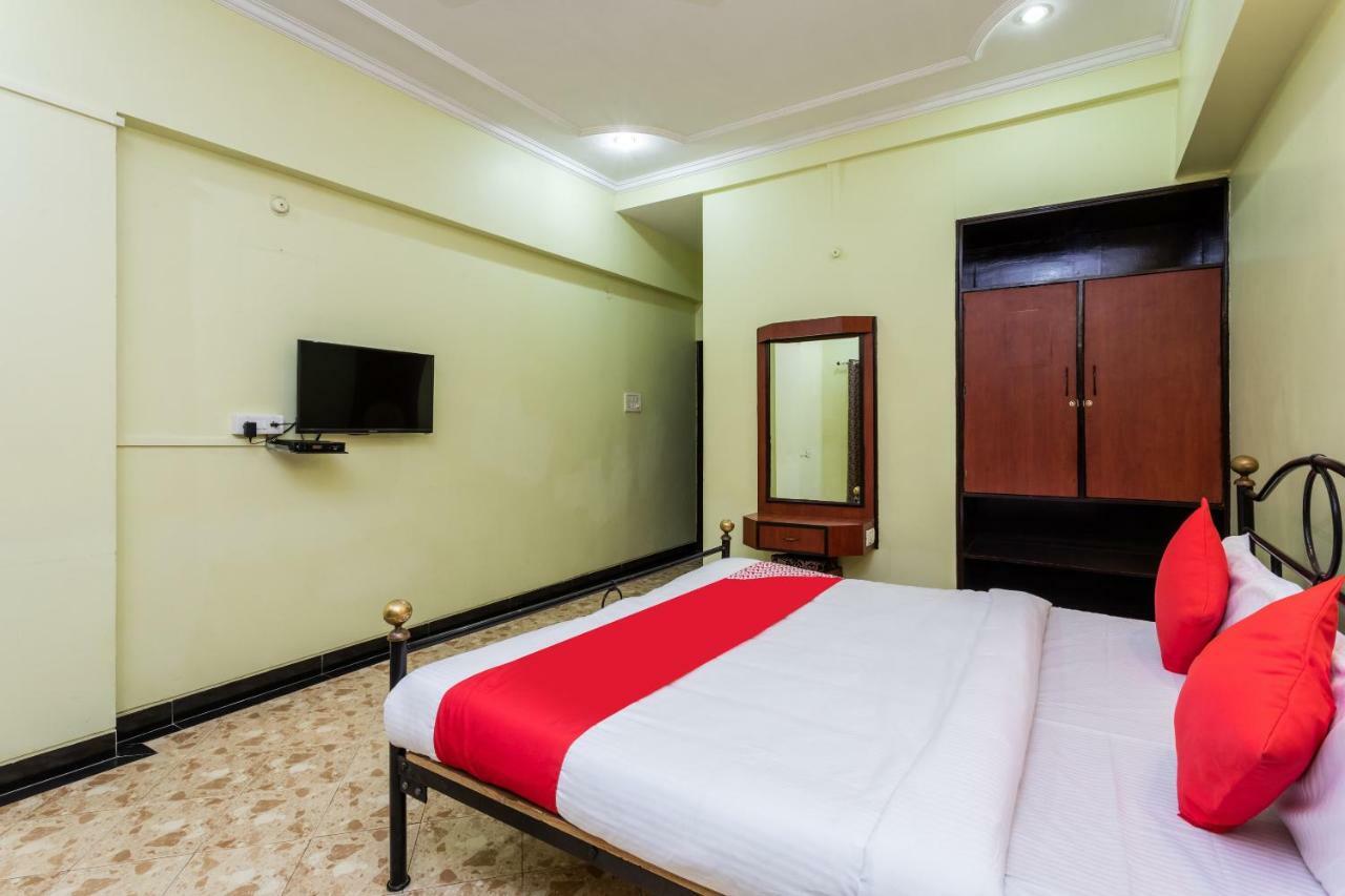 Oyo 38142 Girdhar Mahal Ξενοδοχείο Ιντόρ Εξωτερικό φωτογραφία